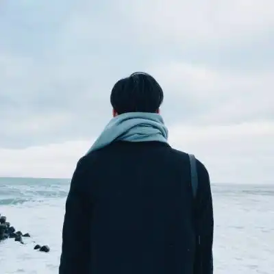 耐克头像男生背影卡通谢谢啦