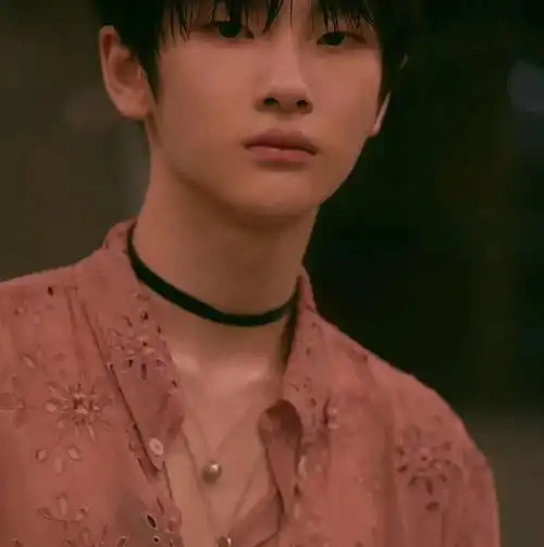 系列头像处对象一定要找爱换头像的因为她们真的没时间和别的男人聊天都用来找头像了