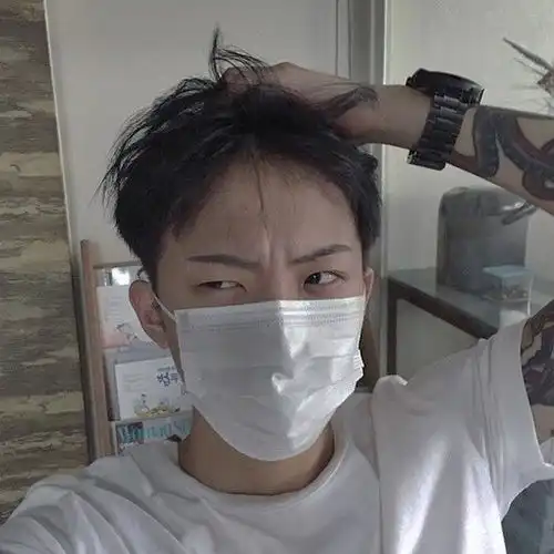 daisy妤故男生头像男头韩系