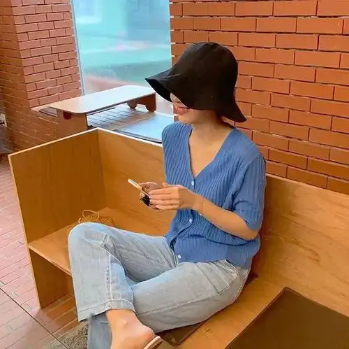 春夏超火ins韩风穿搭,教你轻松秒变时髦甜酷girl