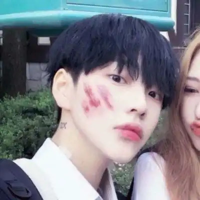 非主流真人情侣头像,一直习惯了两个人的生活