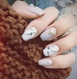 灰色美甲系列拉近你我距离