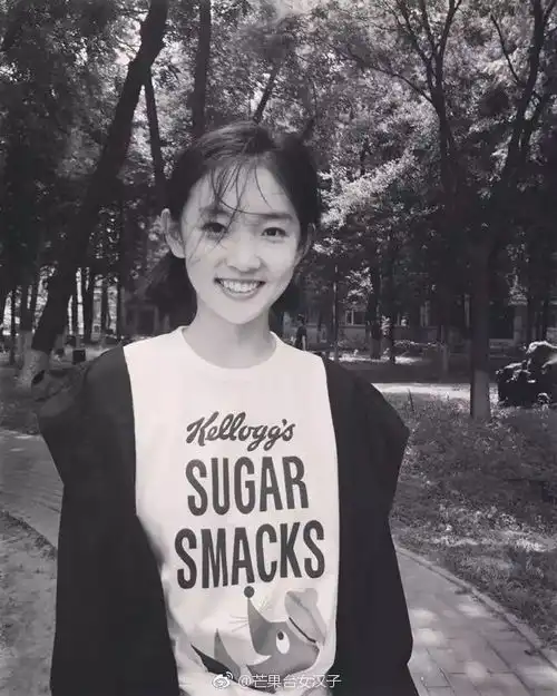 长得神似杜鹃周迅,出道就挑战3种性格,这个禁欲系少女叫周依然