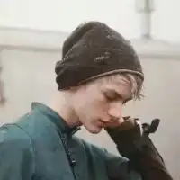 叼烟的霸气头像