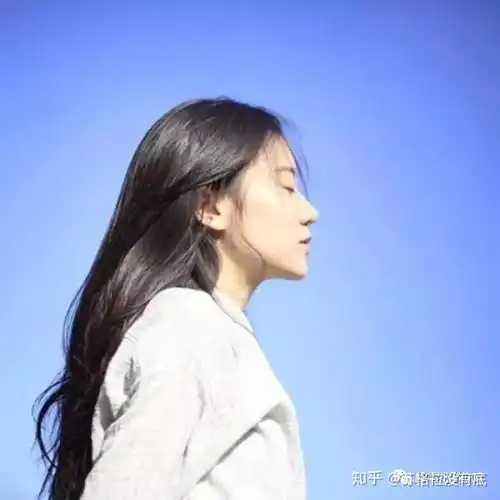 橙色系头像男侧颜女博士