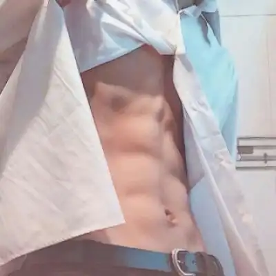 沈曦超酷腹肌部位男头