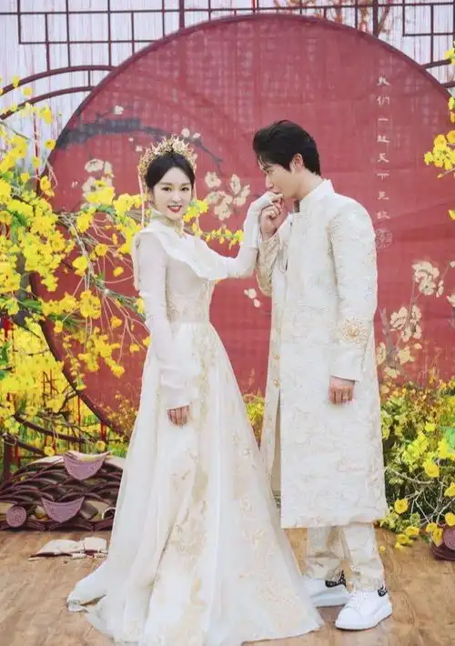 刘泳希古装大婚谈古筝,梦回闪光少女千指大人的高光时刻