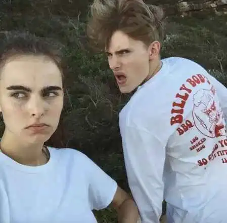 情侣服装搭配七夕情侣出门炸虐街狗指南