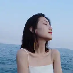 听别人讨论起爱情的时候突然好想你