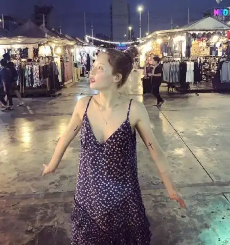 春天绝不能没有这条裙子从女明星到网红,全都穿它