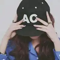 戴帽子美女头像大全