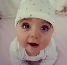 泉州13岁女孩踏上红地毯刘德华宠她,洪金宝派私人飞机接她她妈妈说