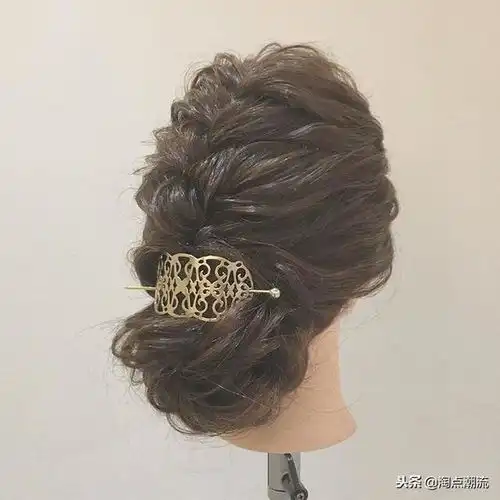 长发这样盘起来,高贵大方又优雅