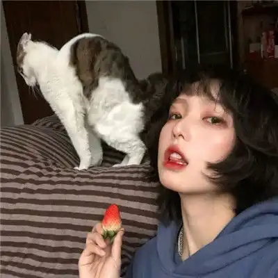 霸气犀利的眼神我喜欢,短发女生头像个性高冷