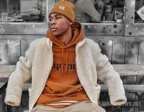 焦糖色怎么穿搭男士焦糖色穿搭指南学习下吧