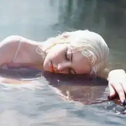 韩系网红头像女高清卧蚕