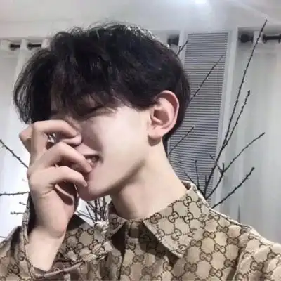 超酷男生头像真人留给那些深爱的人吧