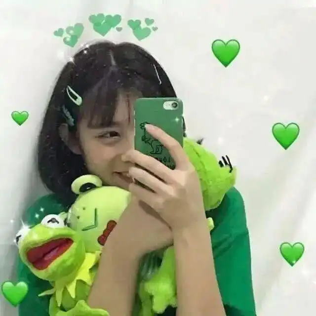 绿色系女生头像捧花绿色