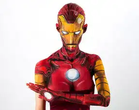 美女人体彩绘师变身经典动漫人物以假乱真