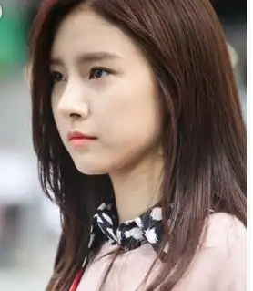 素颜的发型总有一款适合你