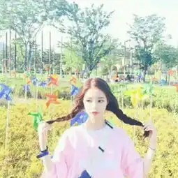 哪张图片和这张是情侣照