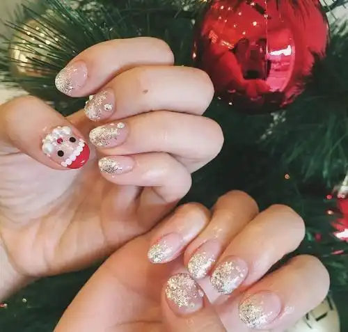 爆红ins的圣诞美甲,直接拿图快去做起来吧