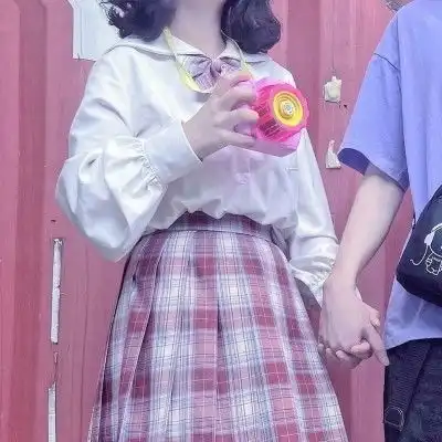 女生说要抱抱,回好太土了,16句高情商情话撩到腿软