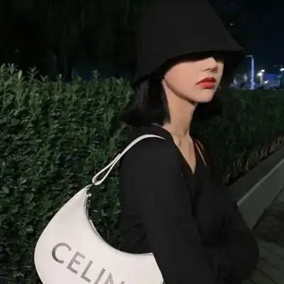 2023最新高冷酷酷的女生头像