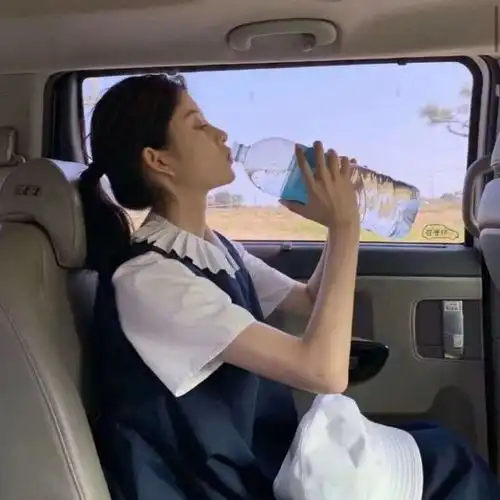 混图头像风虽大,都绕不过我的灵魂