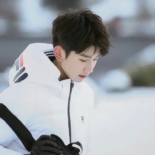 王源好难,过年回家被摧毁