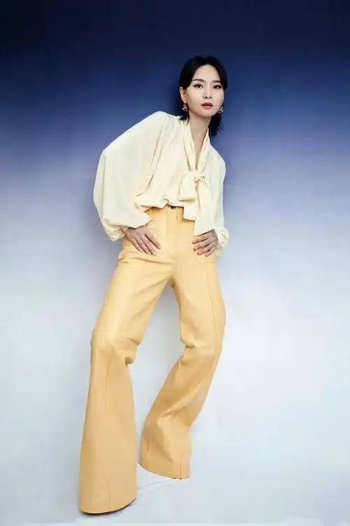 34岁周笔畅独居生活惹人羡,一个人的精致仪式感,难怪能拒绝催婚