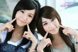 哇双胞胎姐妹红色系,黄色系