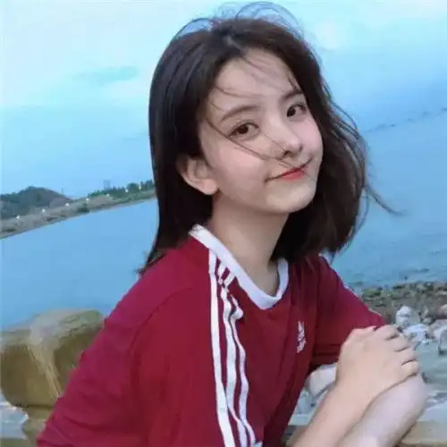小清新女生头像,有点接近复古系的