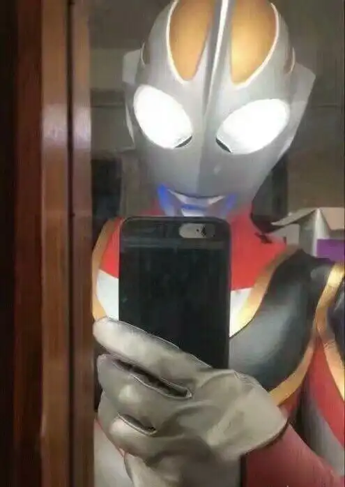 还好我眼睛开过光不然就真瞎了