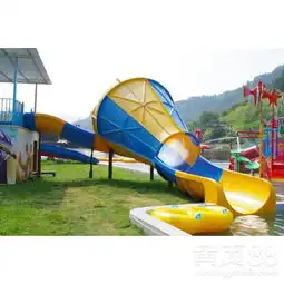 彩虹系情侣头像游乐设备