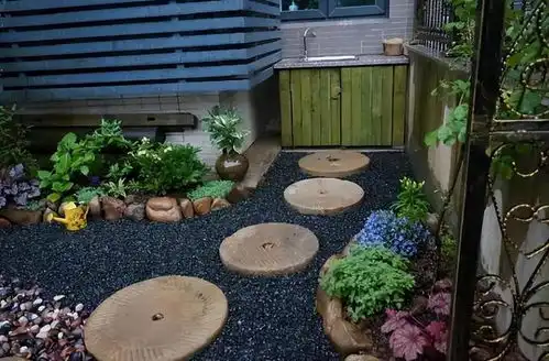 花7000元改造的小院太好看了,20天摇身一变,成了治愈系花园