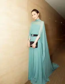 当甜美的赵丽颖遇到气质女神刘诗诗,同为32岁的她们却大不相同