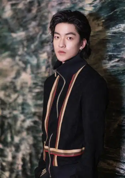 叮咚您订购的xx系男友到了