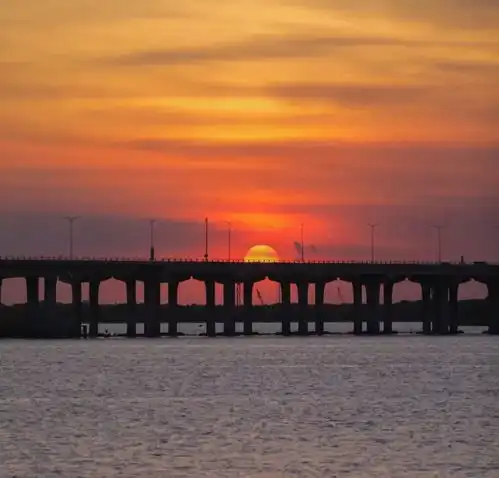 过情人节的正确方式想和你一起,共赏落日余晖