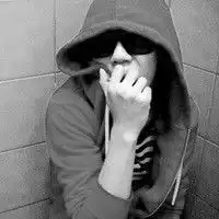 要像下面纯黑的相片带帽子的比较忧伤的请发到764272800qq.com好了说一声