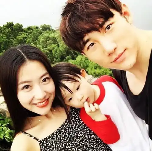 京城四美白冰大红一时,嫁圈外丈夫以离婚收场,何以至此