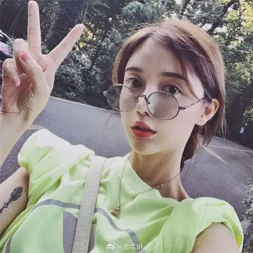 小鲜肉玩这么大男星孔垂楠被女友爆料私下劈腿成瘾,还睡人妖染性病