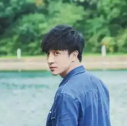 头像篇我与你只有一个四季