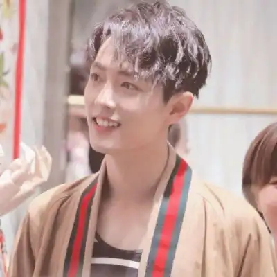 爱豆男生小清新文艺头像肖战是男生头像我要个性网