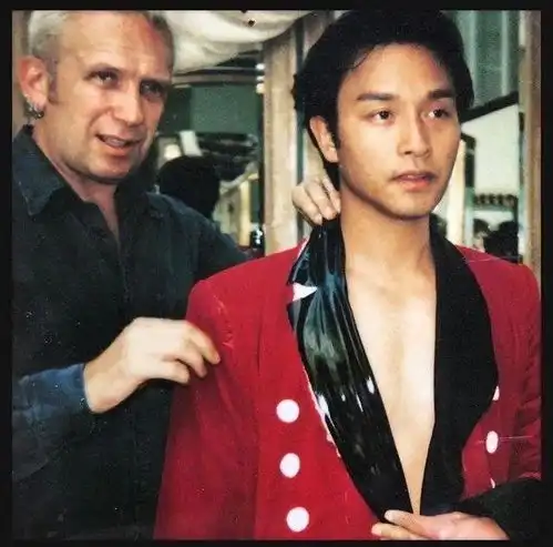 张国荣是个怎样的人