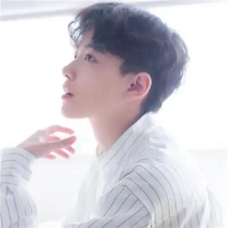 帅气男生头像超好看的男生阳光帅气头像