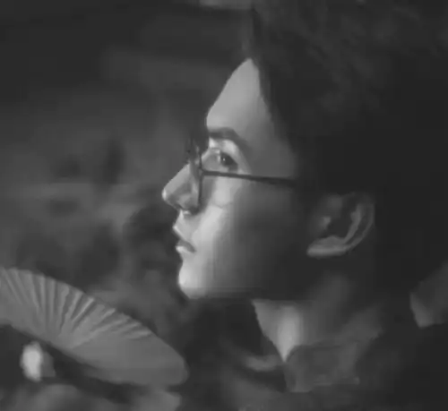 头像黑色系冷酷情头男生