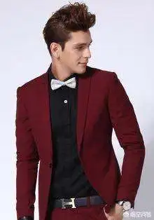 男士穿红色外套时应该怎样选择内搭里面穿什么衣服好看