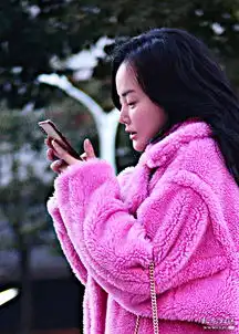 昆明冬日穿搭之粉红色系美女