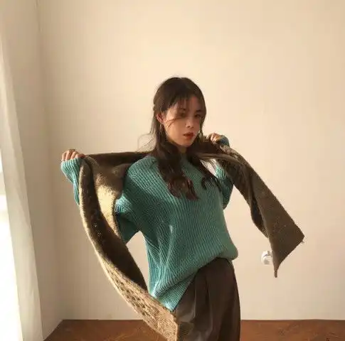 各色毛衣裙装or裤装,打造冷淡ins风